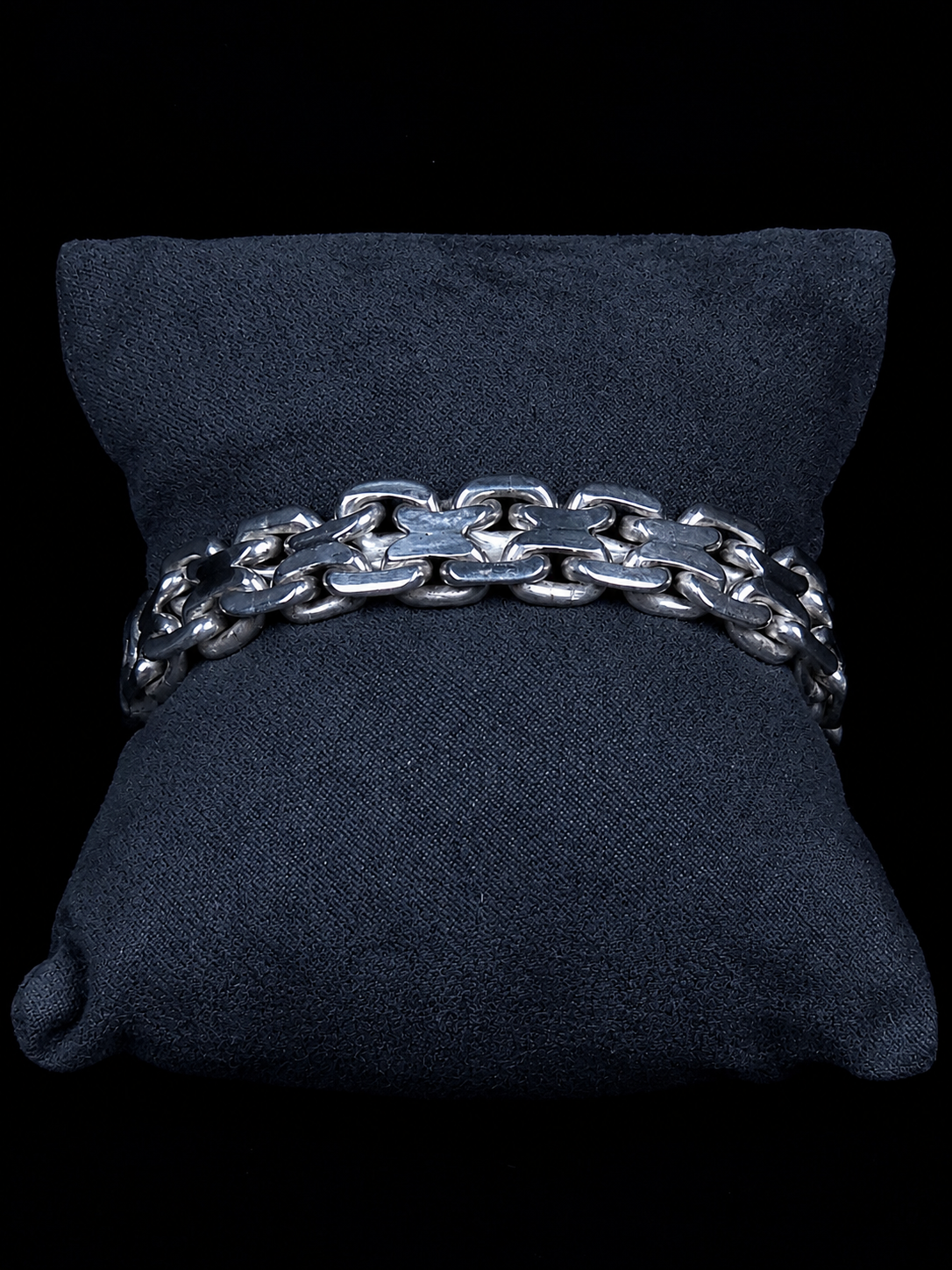 MEGINGJORD – Double Anchor